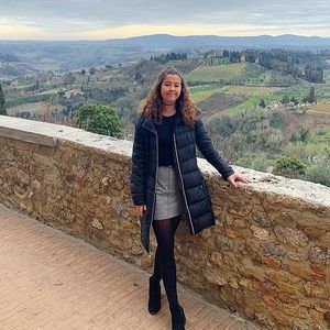 Meet your Posher, Kelly